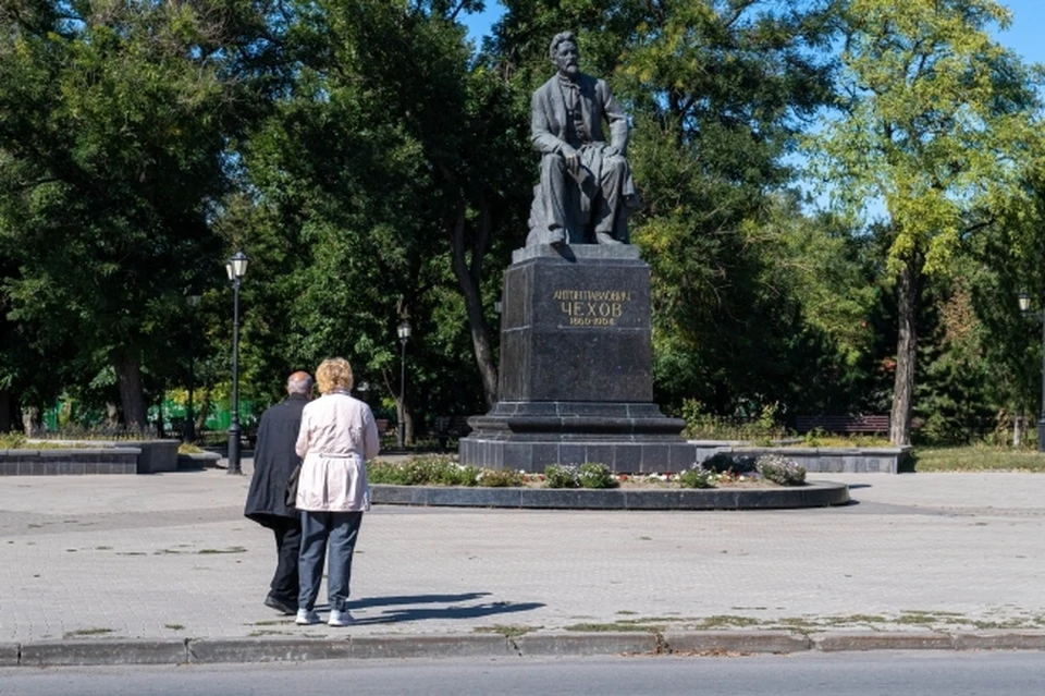В Таганроге выделили более 400 тысяч рублей на ремонт памятников