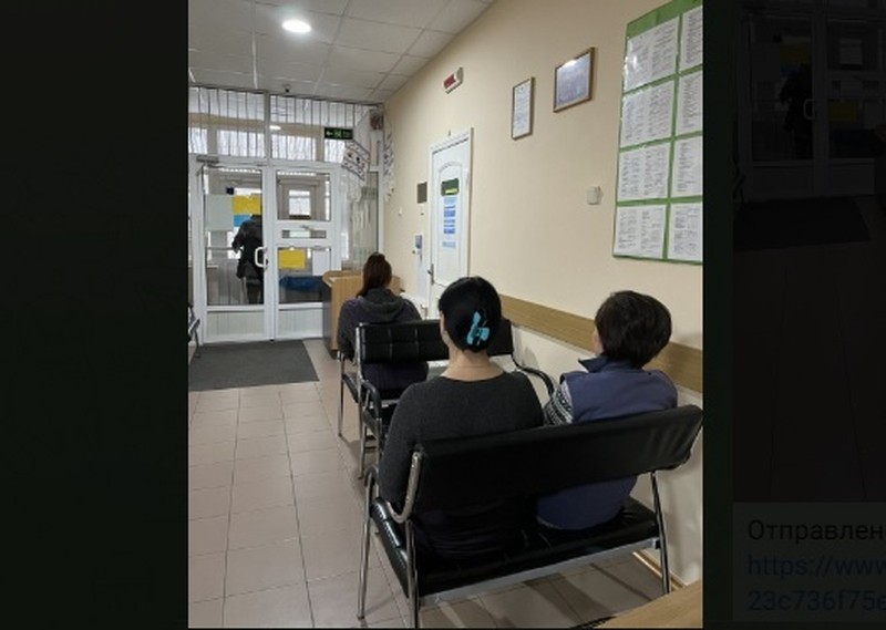 Врачи медицинского центра PRO SANO уже около года лечат застрахованных пациентов бесплатно, хотя страховую медицину у центра давно отобрали.