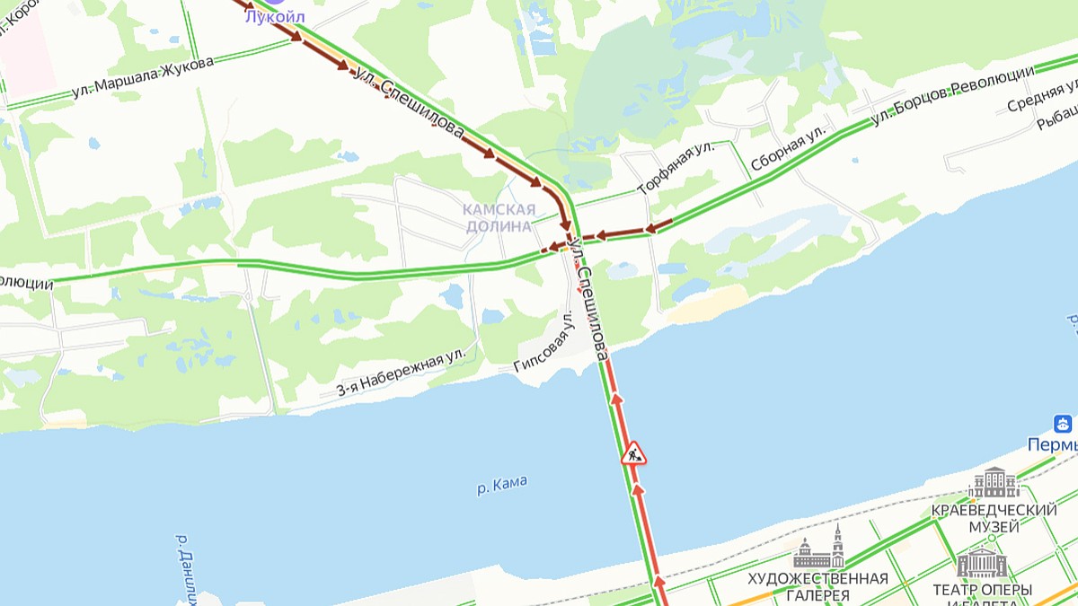 Дорожные пробки в Перми 19 мая: ДТП, участки улиц с наиболее затрудненным  движением транспорта - KP.RU