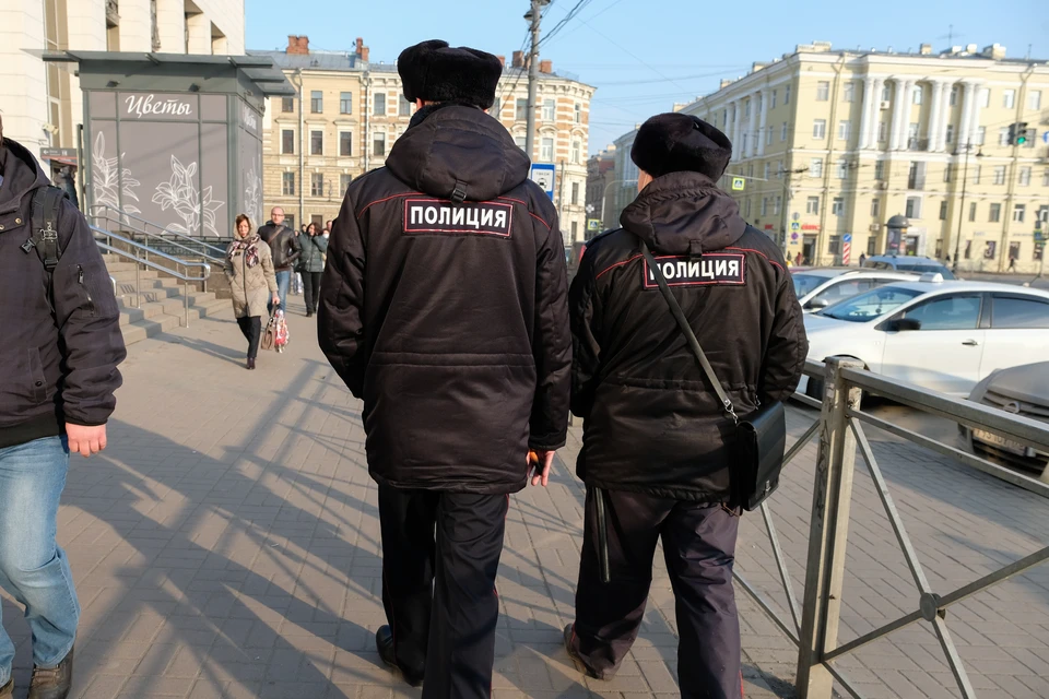 Петербуржца, сделавшего подземный ход, ищет полиция.