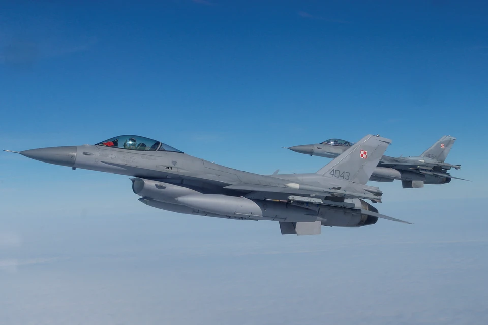 Глава МИД Нидерландов пообещал, что подготовка украинских летчиков для полетов на F-16 начнется очень скоро