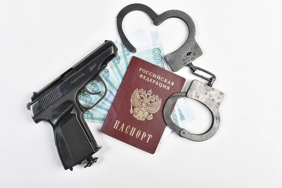 Экс-полицейский на Ставрополье ответит в суде за покупку наркотиков и мошенничество