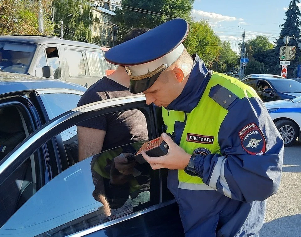 как узнать есть ли требование за тонировку в базе гибдд