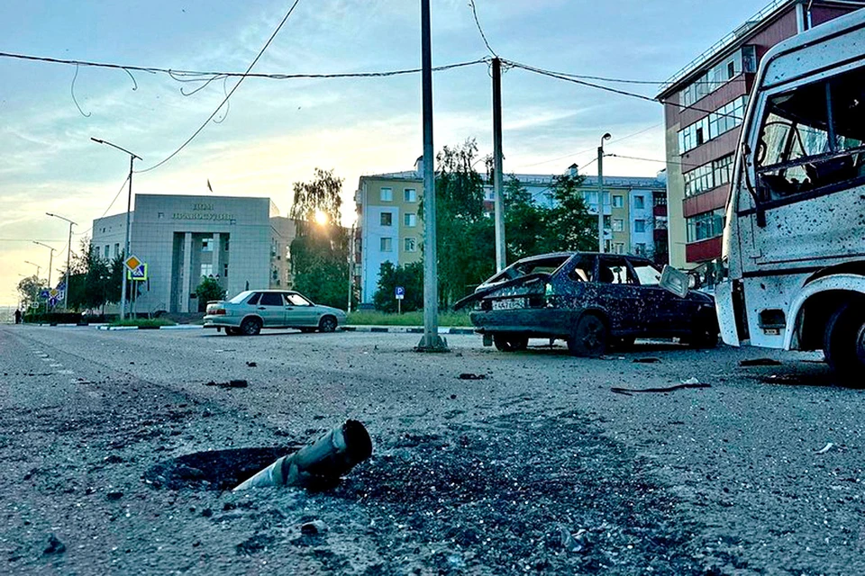 Улицы разрушаемого минами и снарядами российского Шебекино.