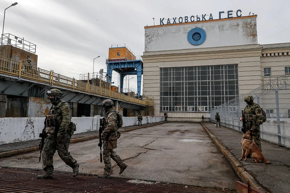 Каховская ГЭС частично разрушена