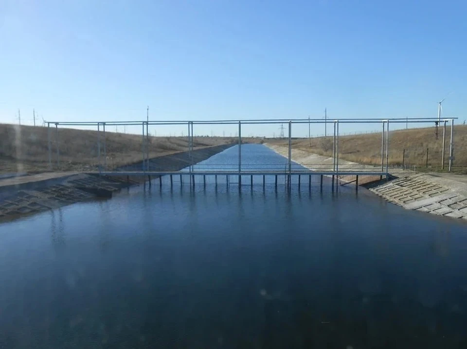 Северо-Крымский канал заполнен, уровень воды в нем не понизился