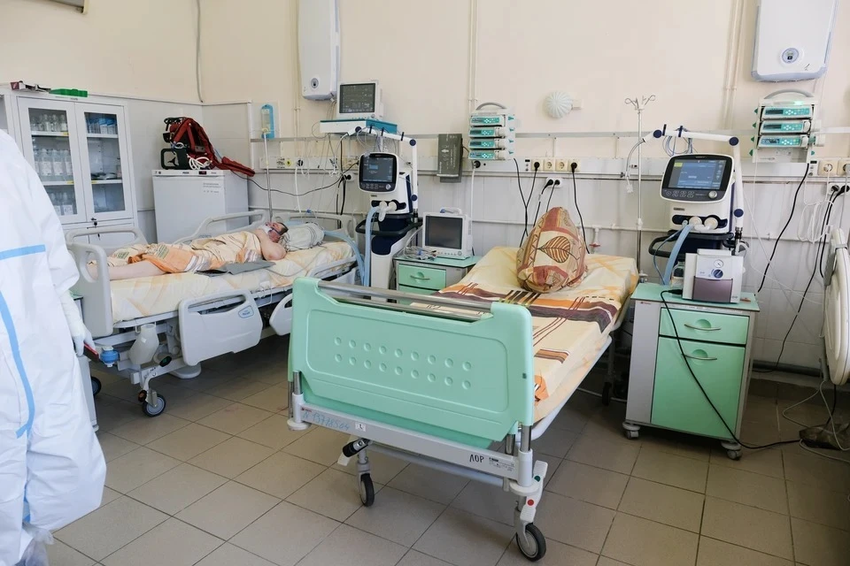 Число погибших от отравления суррогатным сидром в России выросло до 31 ...