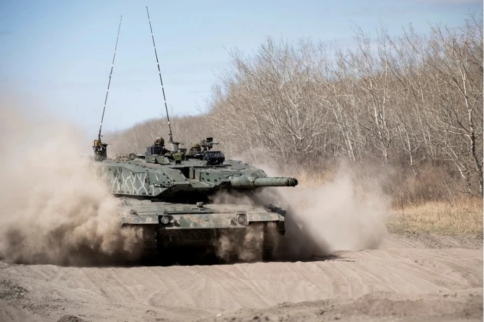 Военкор Сладков: боец ВСУ случайно уничтожил два танка Leopard 2A4