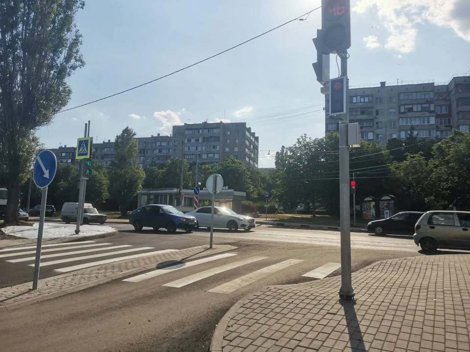 В Белгороде на улице Губкина заработали новые светофоры. фото: @beladm31.