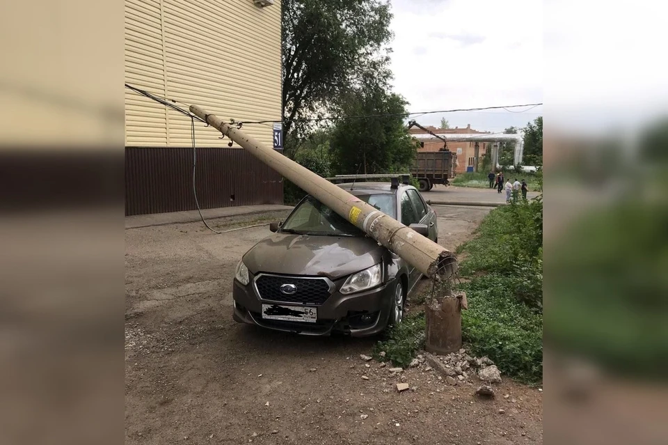 36-летний водитель мусоровоза задел гидравлической стрелой провода опоры ЛЭП. Фото: соцсети