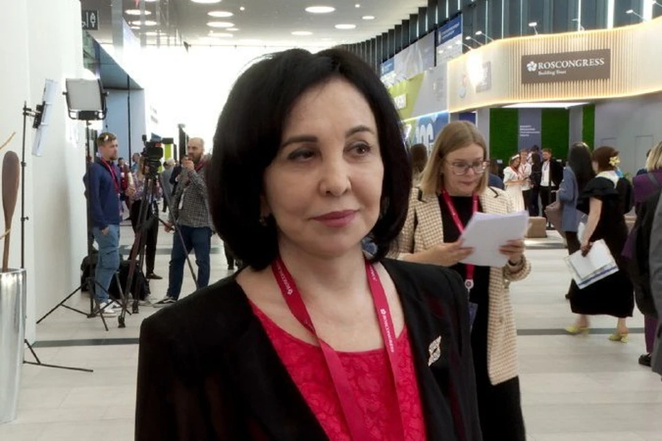 Вера Щербина представляет регион на ПМЭФ.