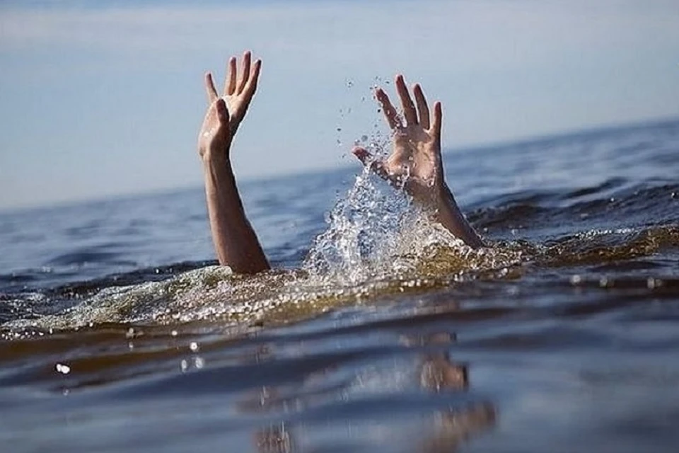 Двое студентов утонули во время купания - city-lawyers.ru