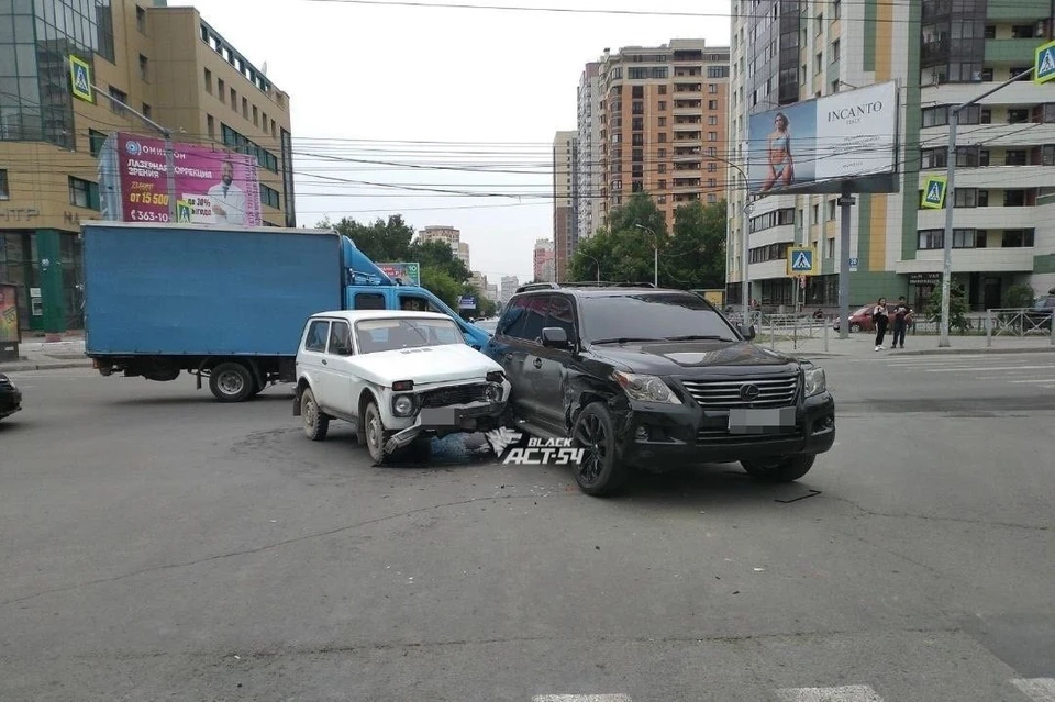 Авария произошла в центре Новосибирска.