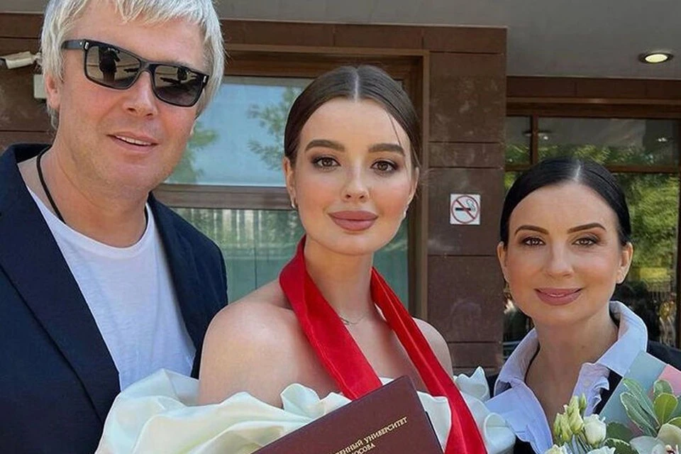 Екатерина и Александр Стриженовы выдали замуж дочь. Фото: соцсети.