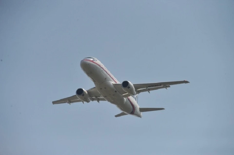 Правительственный самолет Sukhoi Superjet входит в летный отряд «Россия».