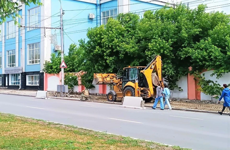 Завершить работы по плану подрядная организация должна до 4 июля.
