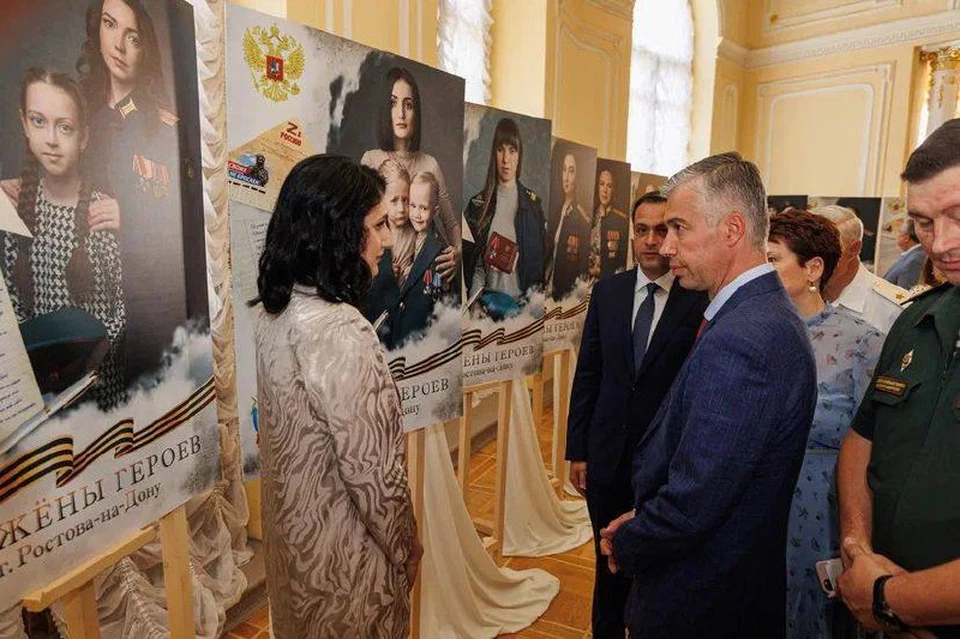 Алексей Логвиненко пообщался с участницами проекта. Фото: пресс-служба администрации