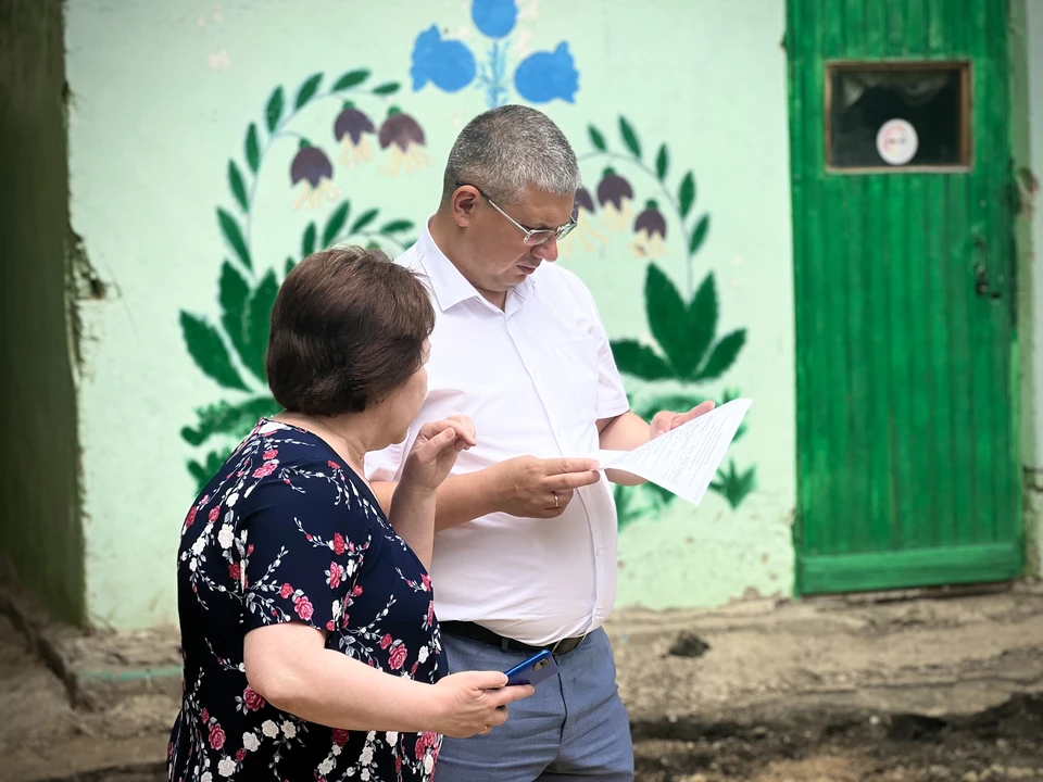 Ремонт асфальта в детском саду «Росинка» идет с опережением графика. Фото: телеграм-канал Александра Новикова.