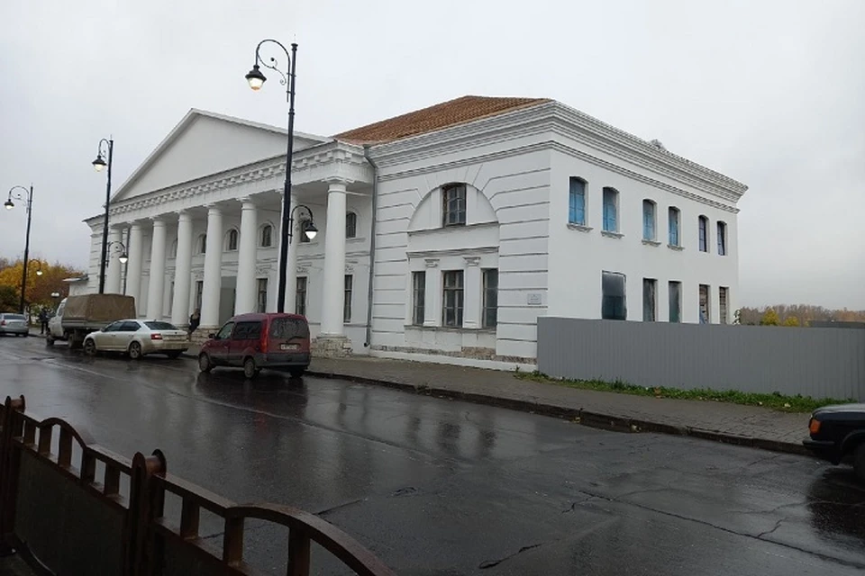 В Рыбинске собираются выставить на продажу здание старой хлебной биржи.
