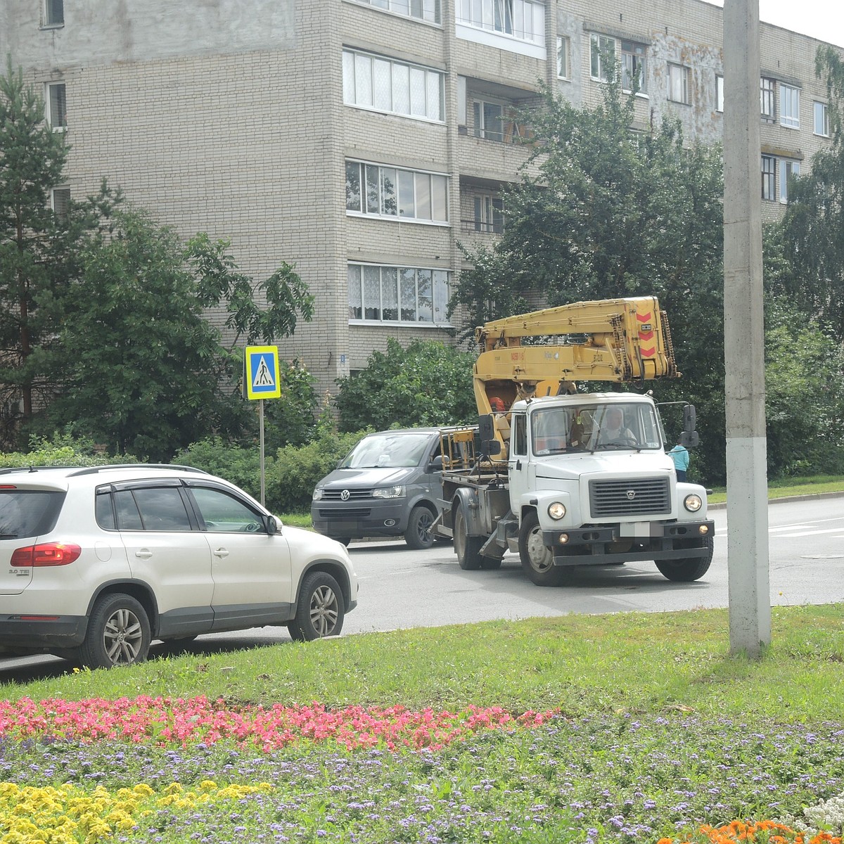 Во Владимире водители просят улучшить перекресток на улице Диктора Левитана  - KP.RU