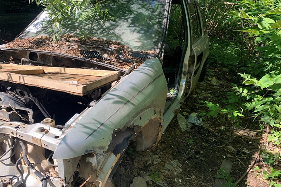 Собственника обязали эвакуировать брошенный автомобиль Фото: администрация Твери