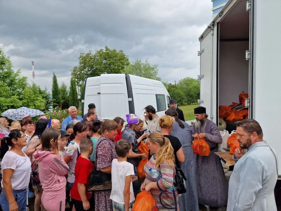 Волонтеры продолжают помогать Херсонской области ФОТО: Специальный гуманитарный центр Крымской митрополии