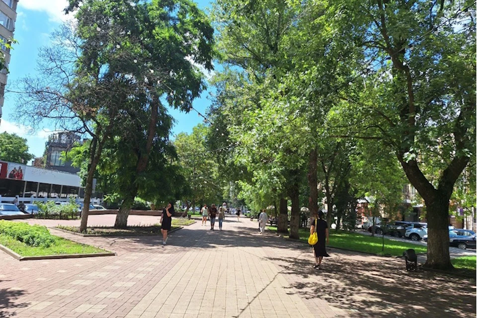 В центре города можно найти много развлечений.