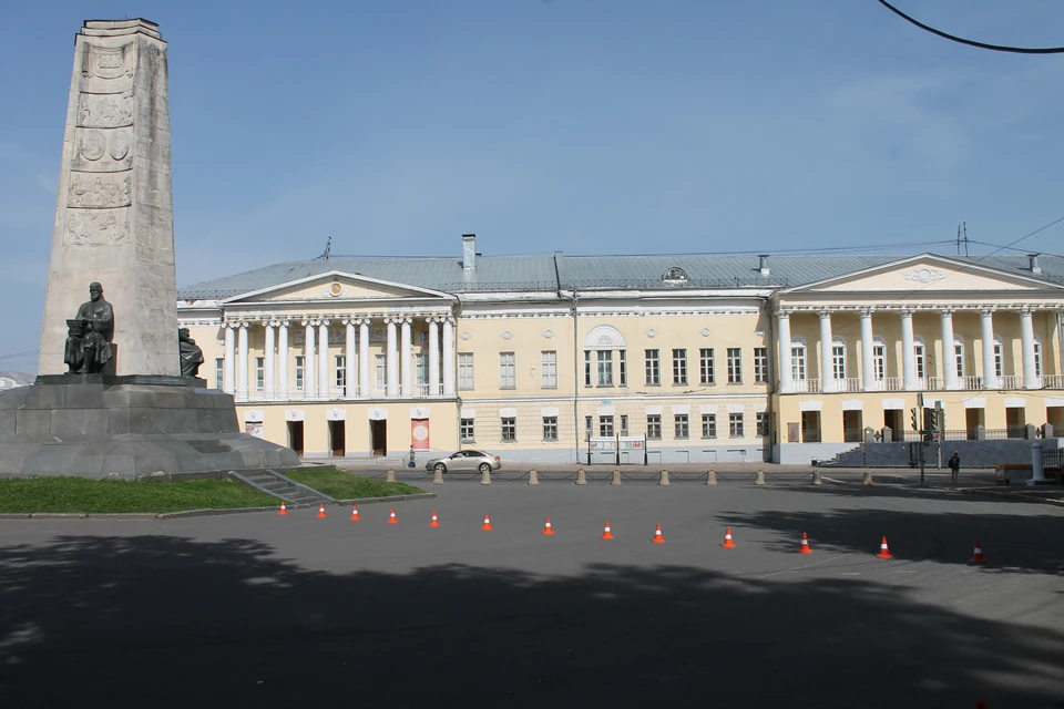 Дом Офицеров.