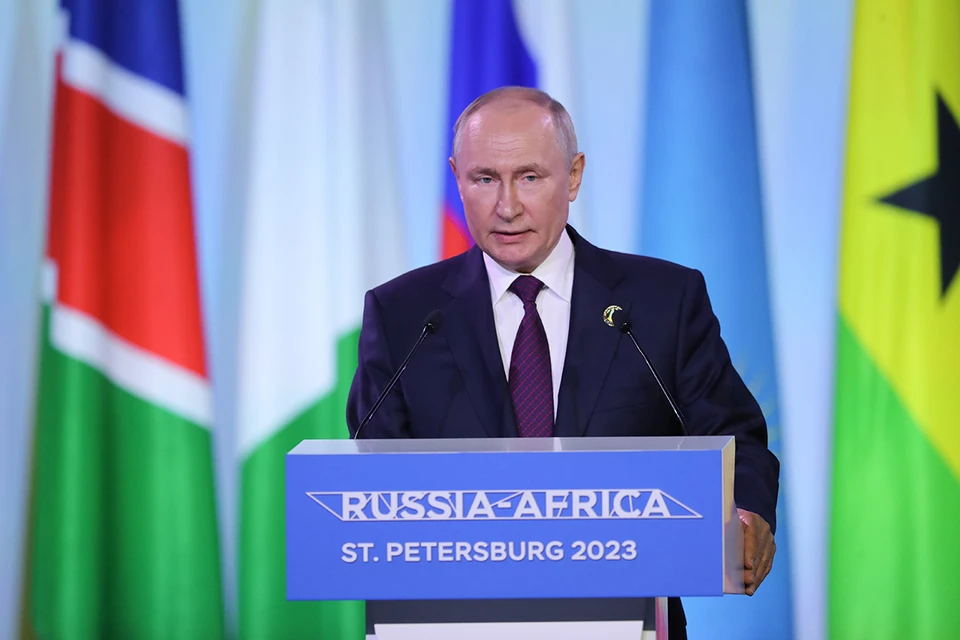 Владимир Путин во время заявления для прессы подвел итоги мероприятия. Фото: photo.roscongress.org