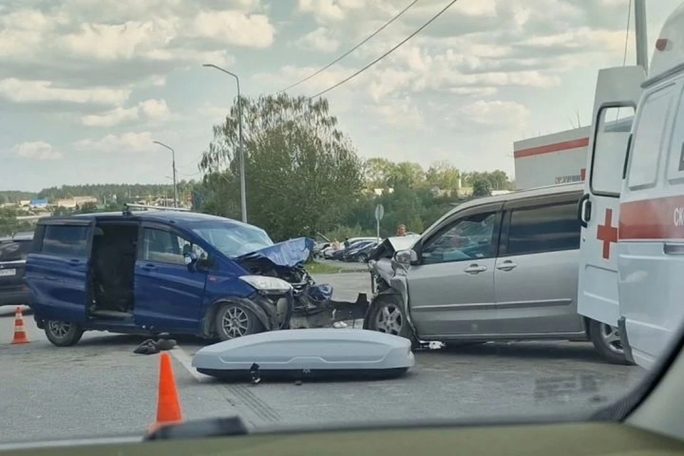 Авария произошла в местном районе поселок Талица Фото: Инцидент.Первоуральск, vk.com/inc196