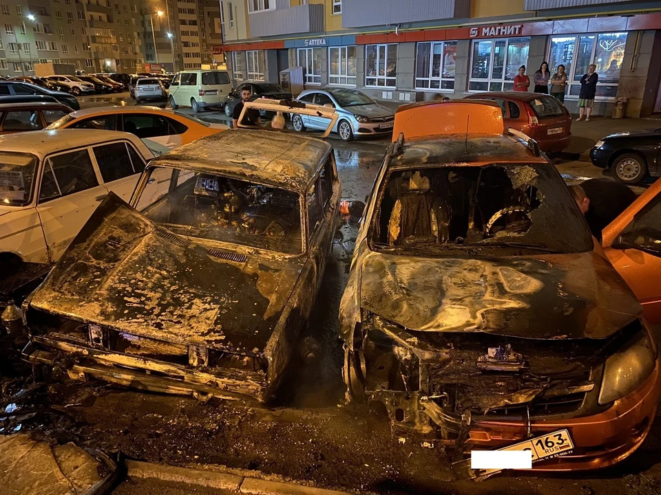 Местные жители предполагают, что причиной пожара мог быть поджог / Фото: Максим Авдонин / vk.com/yugsmr