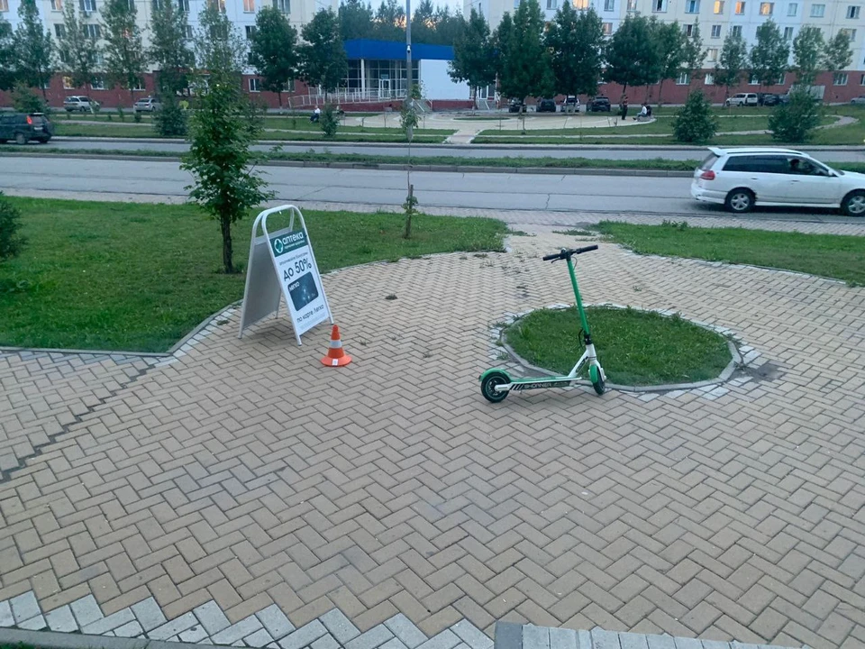3-летнего ребенка сбили на электросамокате. Фото: ГАИ Новосибирска.