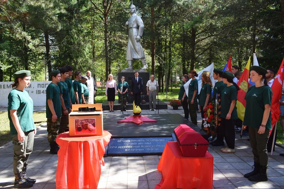 В Оленино проводили на родину в Казахстан останки красноармейца Фото: vk.com/dubov1967