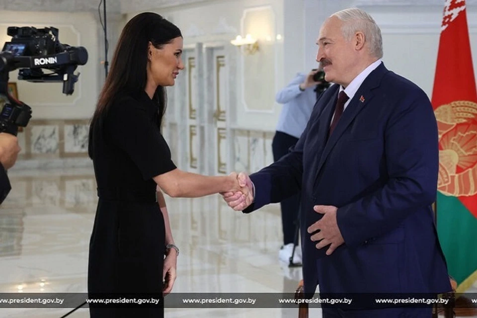 Александр Лукашенко во время интервью украинской журналистке Диане Панченко. Фото: president.gov.by