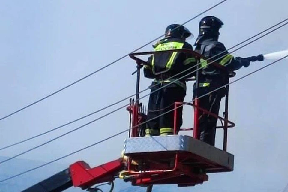 Пожарные эвакуировали четырех жильцов из пожара в девятиэтажном доме в Липецке
