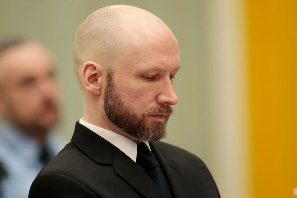 Террорист Брейвик подал в суд на государство из-за отсутствия общения в тюрьме.