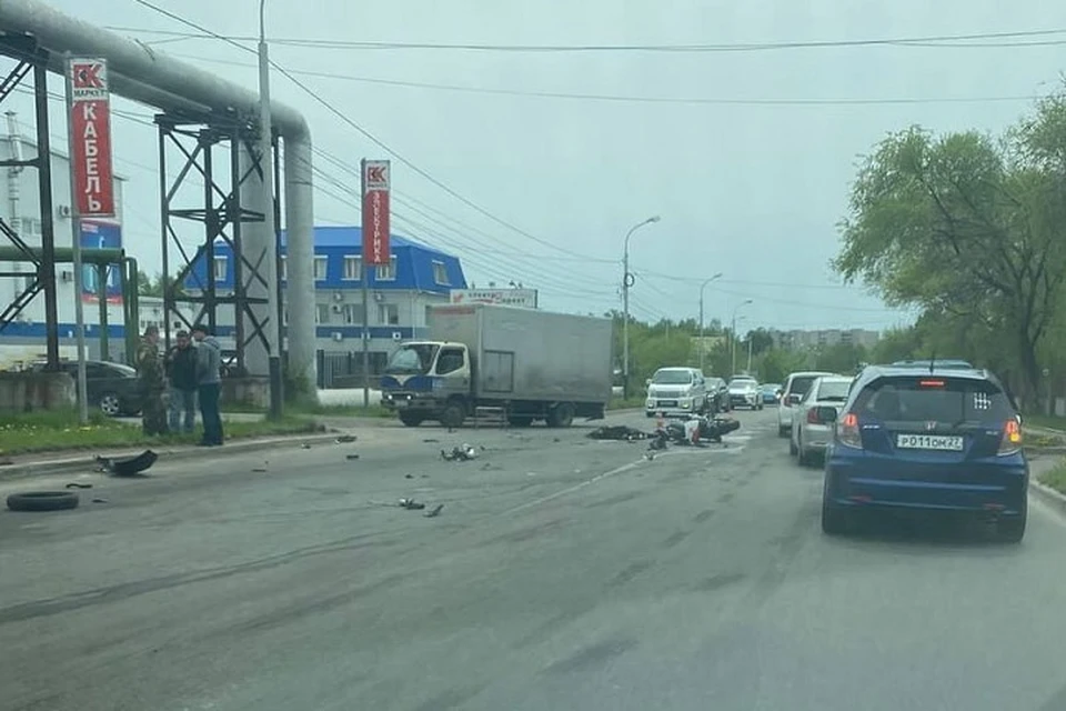 Мотоциклист насмерть разбился в Хабаровске Фото: @reporter.khv
