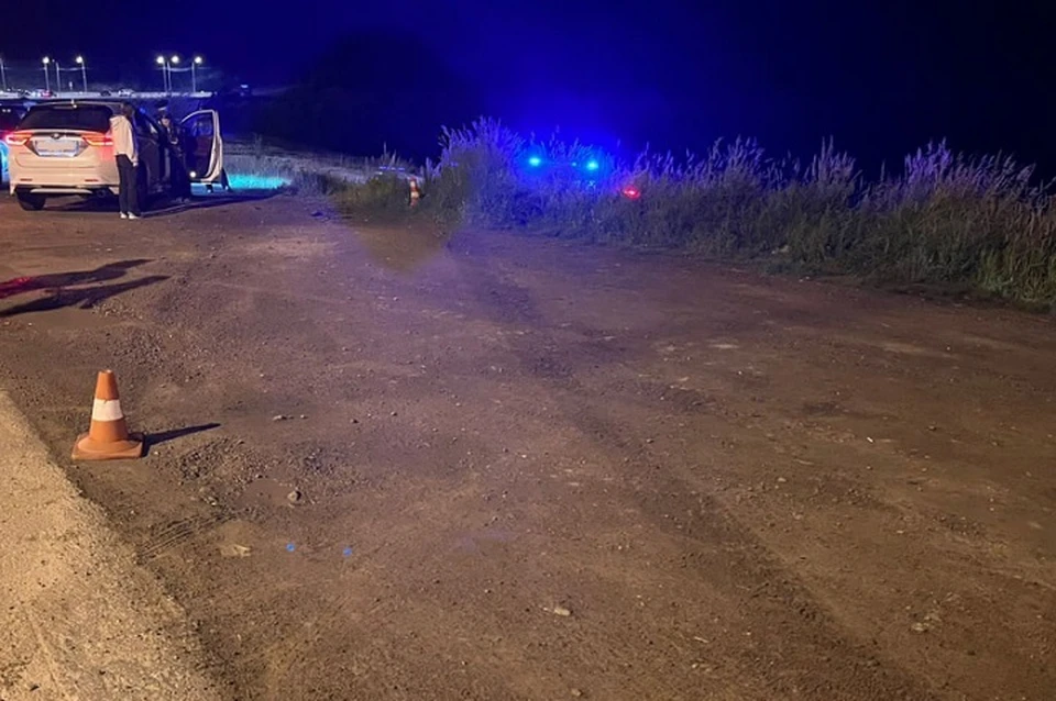 Автомобиль сорвался с обрыва в Магадане Фото: УГИБДД по Магаданской области