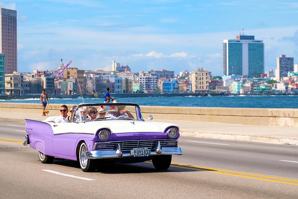 На Кубу наши туристы летят в первую очередь ради тёплого тропического моря