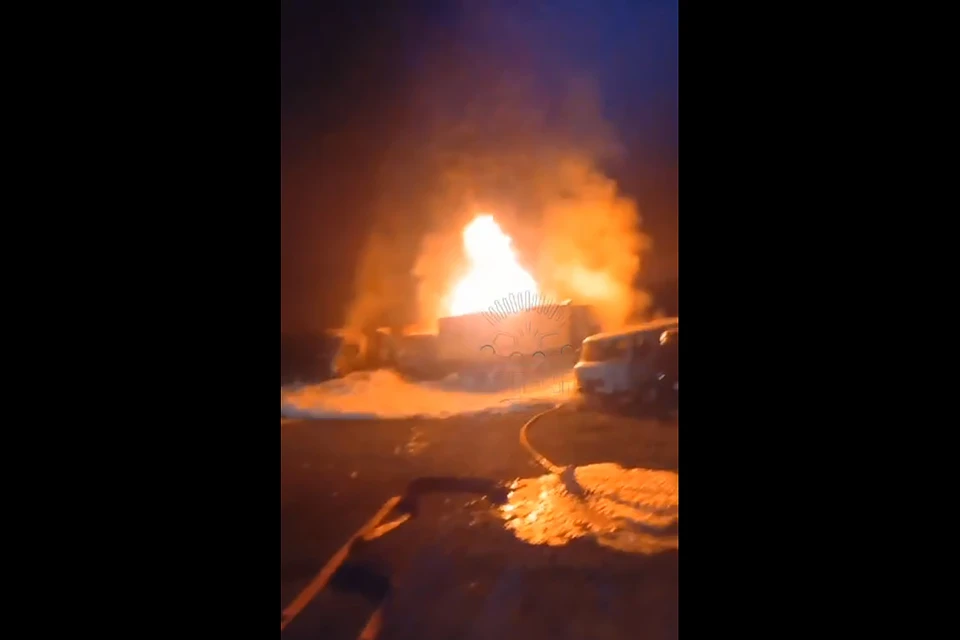 Причина пожара устанавливается. Фото: скриншот видео / t.me/murmansk_chp