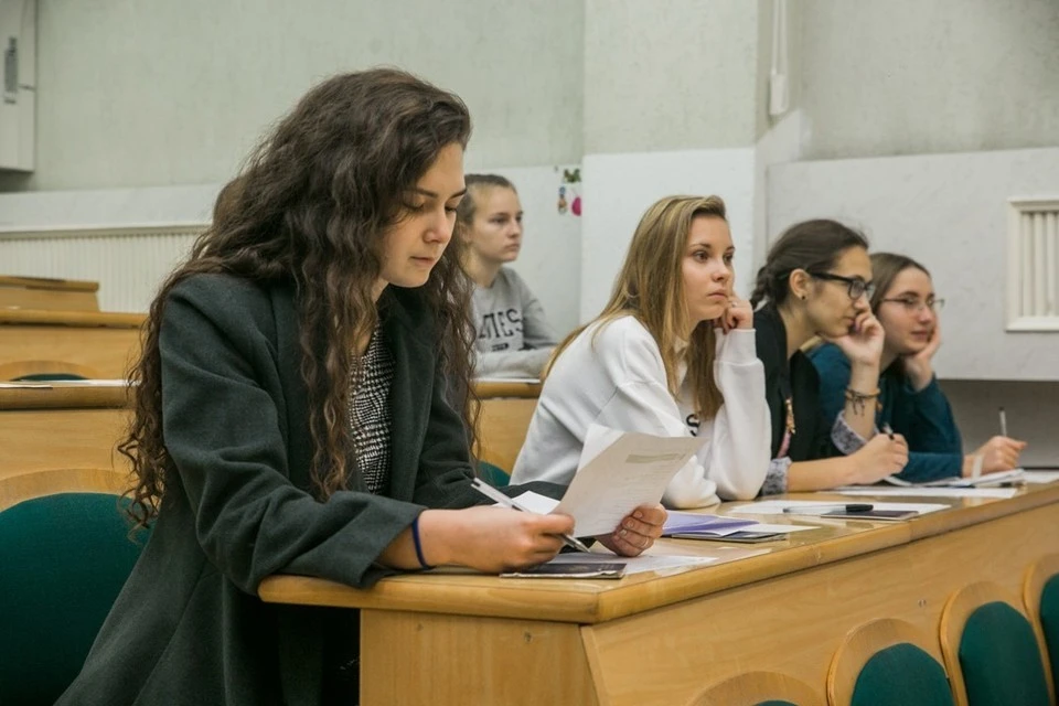Более 100 участников СВО и их детей поступили в МГУ в 2023 году