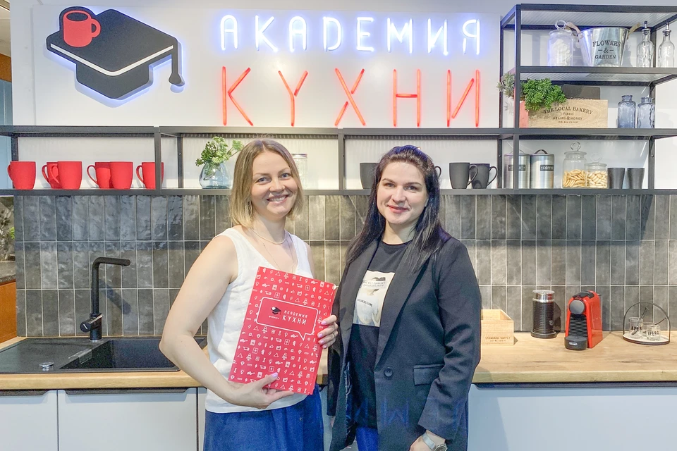 Ирина Лозянова поделилась своей историей заказа кухни на фабрике «Академия кухни». Фото: Олеся ХАРИТОНОВА.