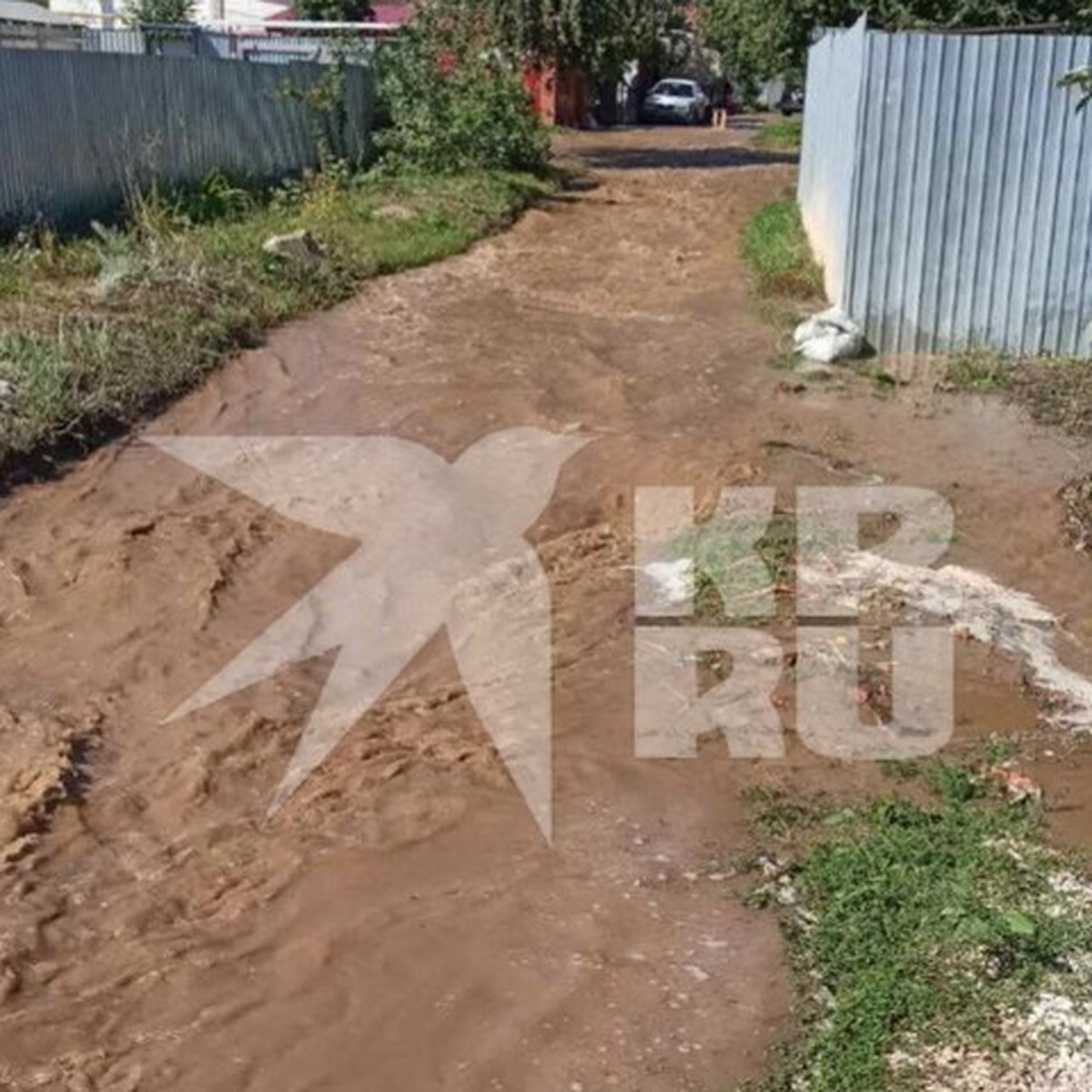 В Самаре из-за коммунальной аварии затопило частный сектор и детский сад -  KP.RU