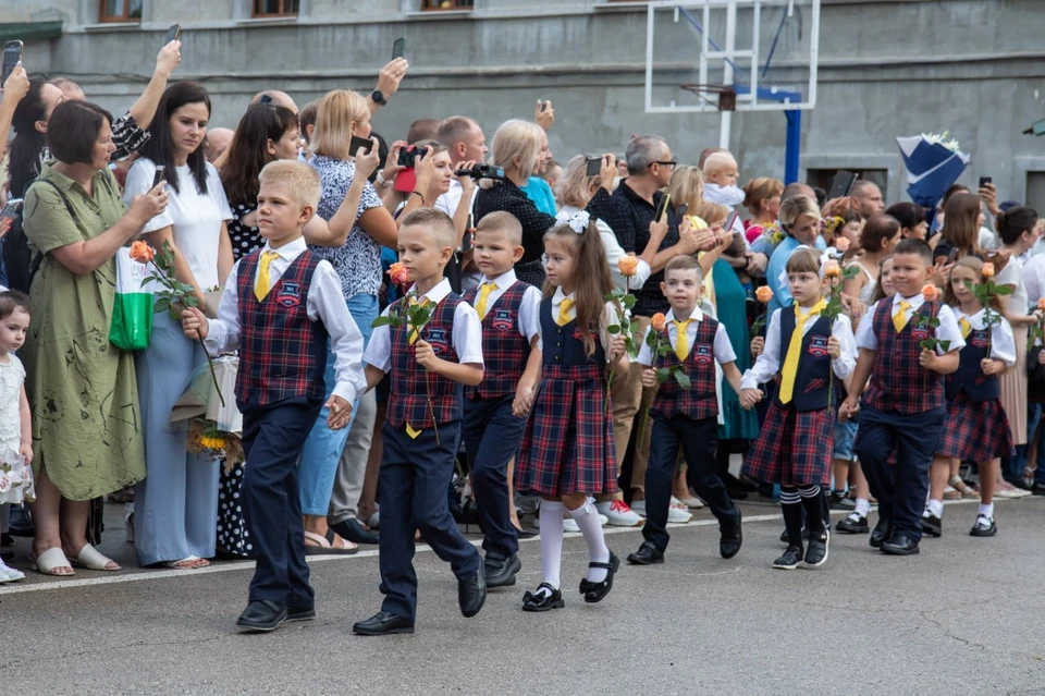 В этом году за парты сядут более 232 тысяч юных крымчан. Фото: пресс-служба администрации Симферополя