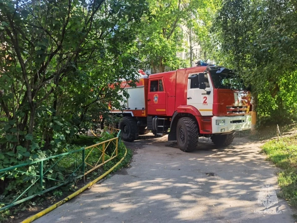 Во время пожара на улице Галкина в Туле эвакуировали 2 человек