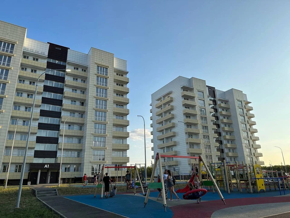 Жильцы заселяются в новые дома