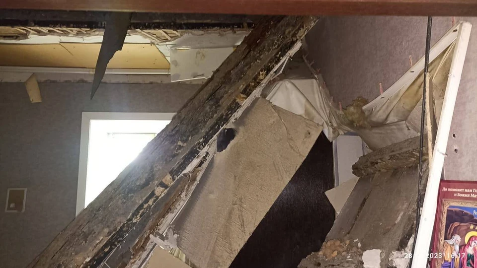 Рухнувший потолок заменили в доме Хабаровска после проверки прокуратуры Фото: прокуратура Хабаровска