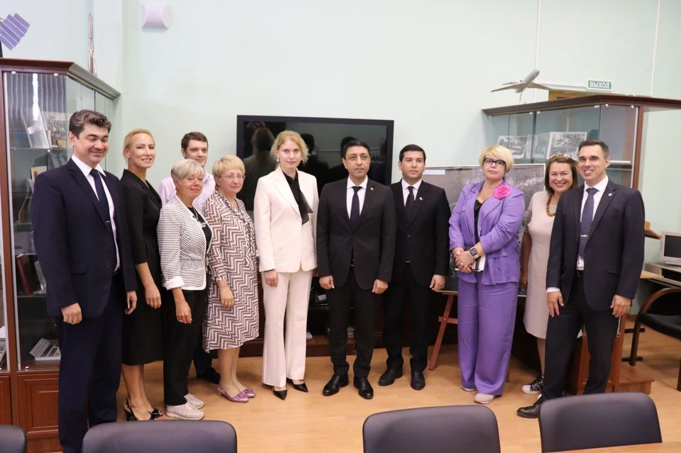 Представители Туркменистана провели встречу с ведущими специалистами области. / Фото: Самарский университет им.Королёва