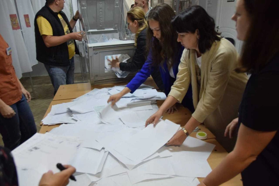 После обработки 0,67% бюллетеней "Единая Россия" лидирует с 62,77% голосов.