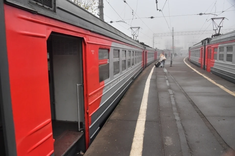 Сибирячка отсудила 700 тысяч рублей после травмы, которую получила во время поездки в электричке.